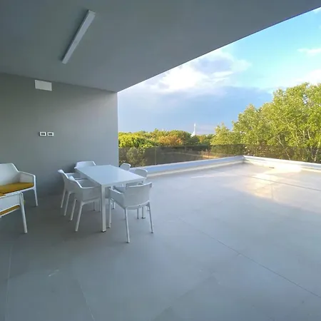 Apartment Coastal With Two Spacious Terraces *