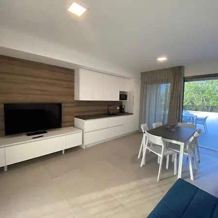 Coastal With Two Spacious Terraces * Bibione