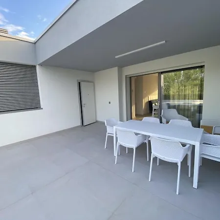 Appartamento Coastal With Two Spacious Terraces *