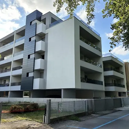 Apartment Coastal With Two Spacious Terraces *